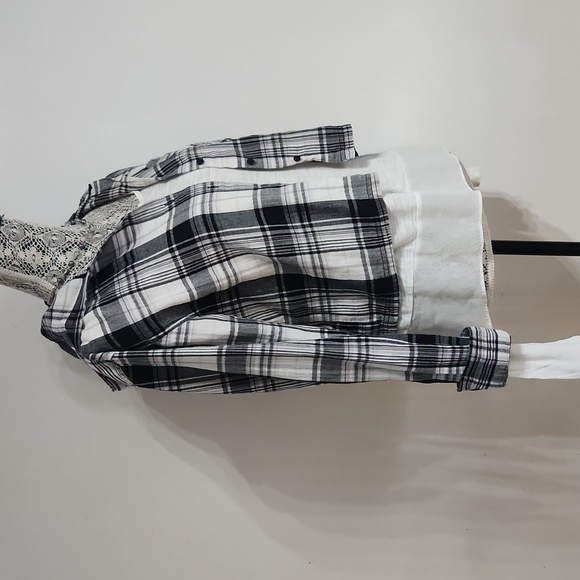 [S] HARLOW Plaid cropped hoodie top - Picture 3 of 8